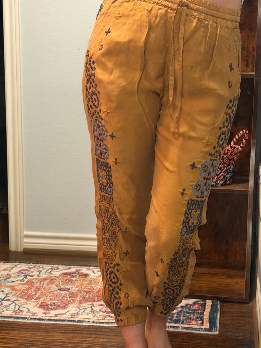 Johnny Was Gemma Pant Marrakesh Jogger Mustard Gold Embroidered NWT Size XS - Picture 15 of 16